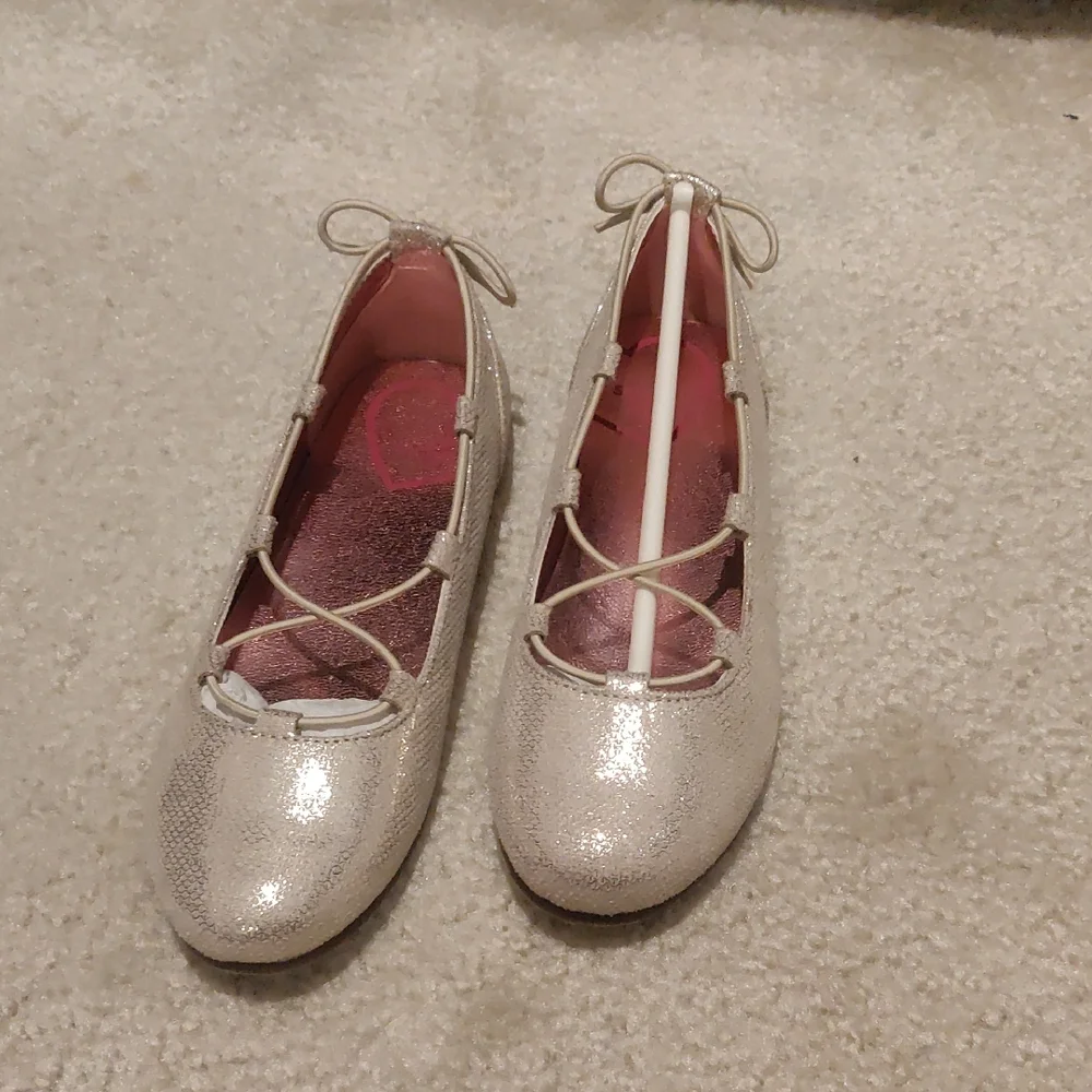 STRIDE RITE JULIA BALLET FLAT GIRLS SHOES size 13.5 M CHAMPAGNE Light Gold CUTE